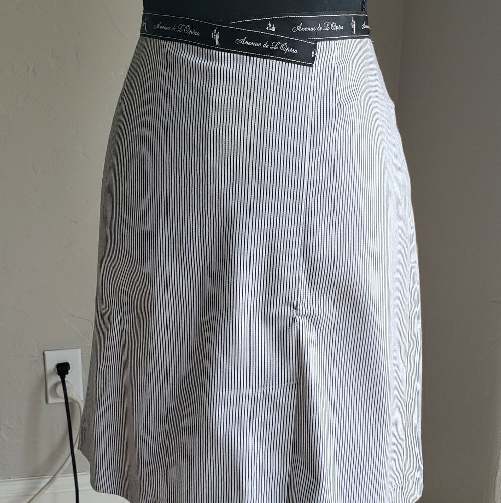 Womyn A-Line Skirt. Size 8